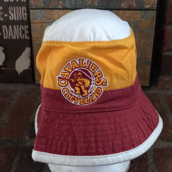 Mitchell and Ness Cleveland Cavaliers Bucket Hat - Picture 2 of 5